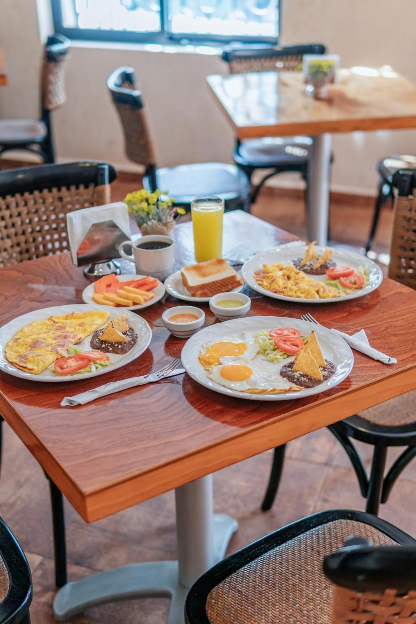 Hotel Casa 57 Mérida Kültér fotó
